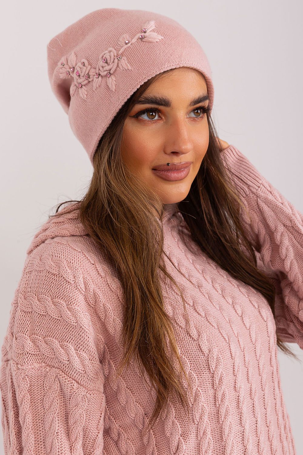  Czapka Model AT-CZ-2329.76 Light Pink - AT 