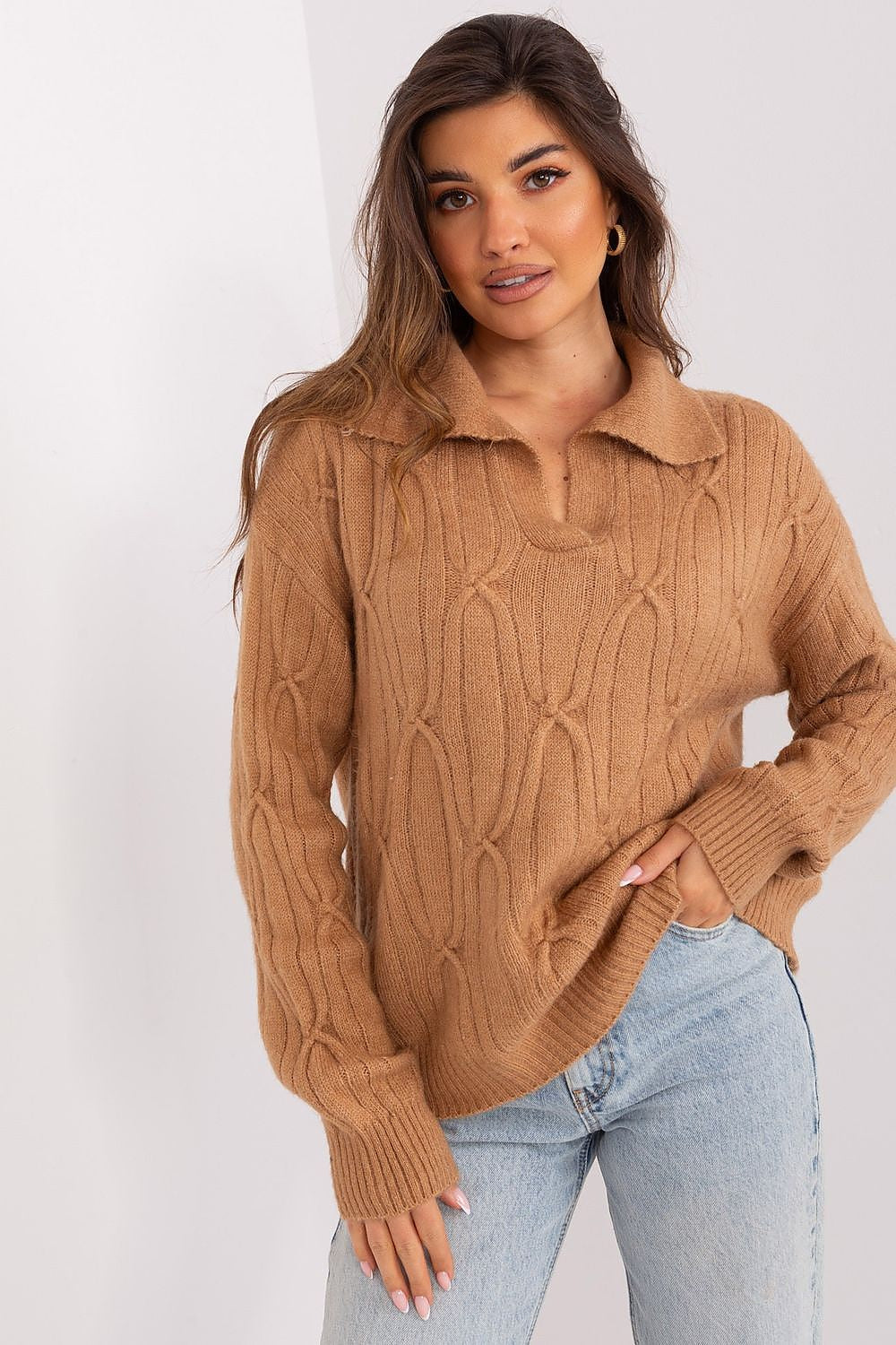   Sweter Damski Model AT-SW-2349-2.27 Camel - AT 