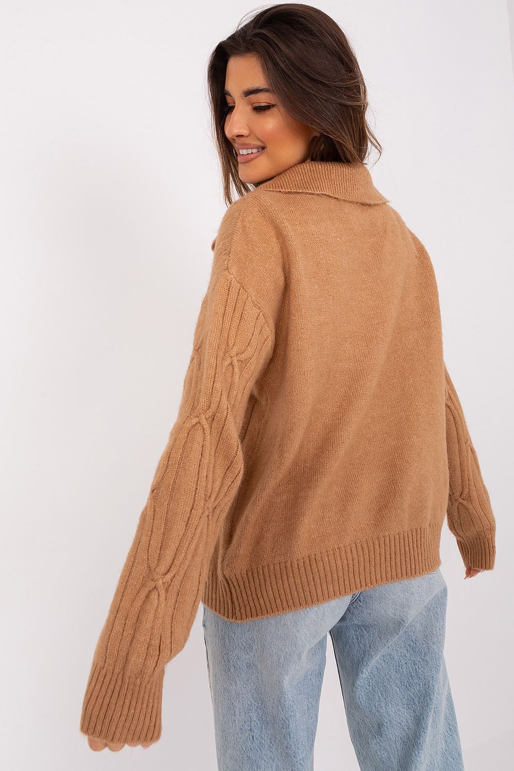   Sweter Damski Model AT-SW-2349-2.27 Camel - AT 