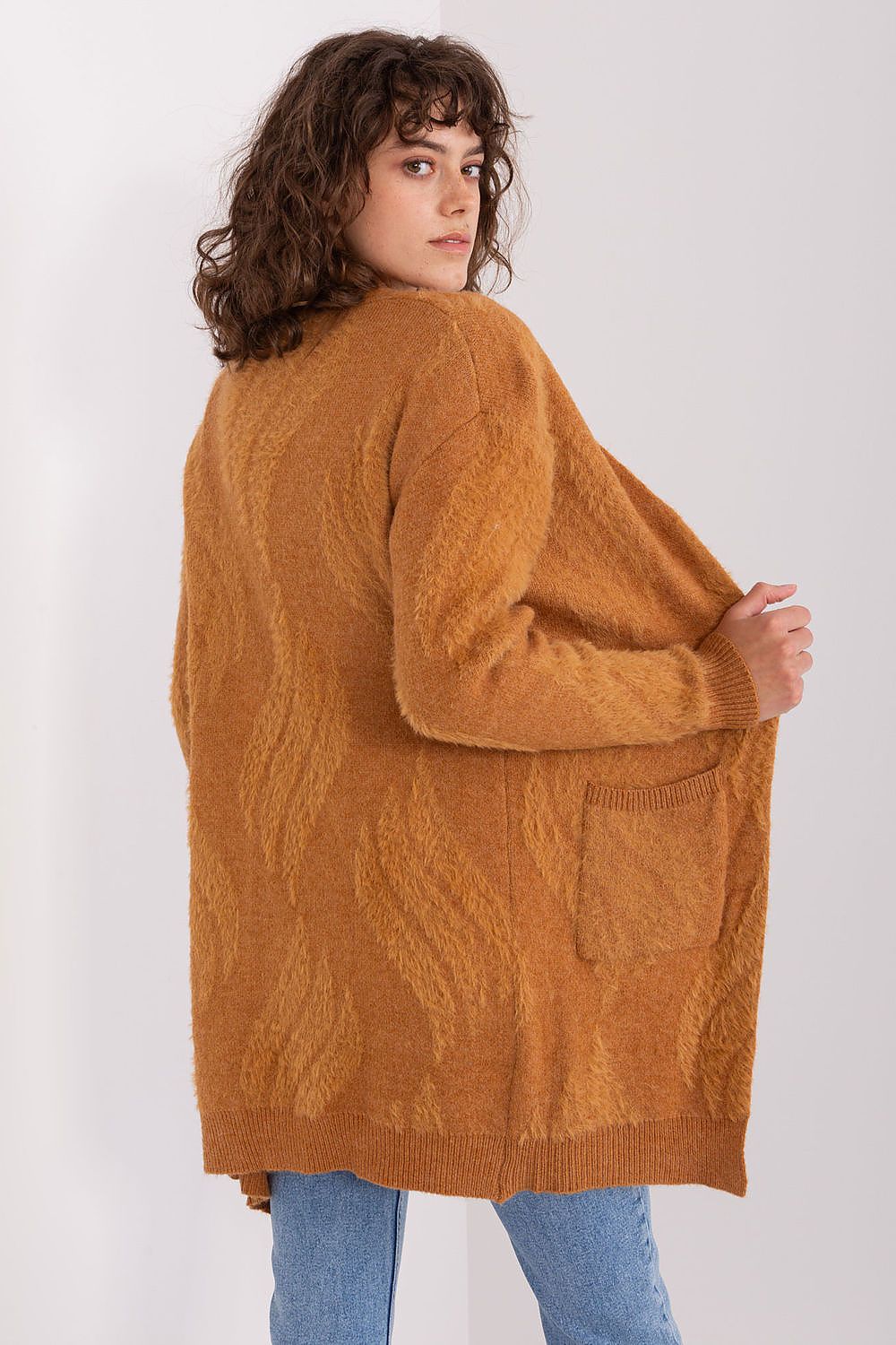  Sweter Kardigan Model AT-SW-234501.00P Camel - AT 