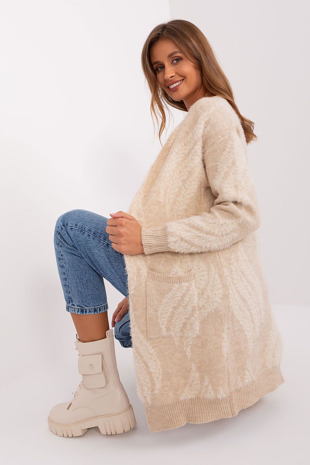  Sweter Kardigan Model AT-SW-234501.00P Light Beige - AT 