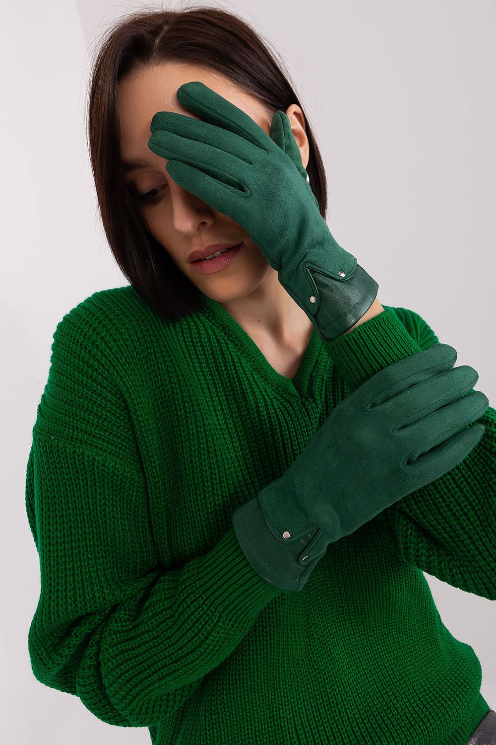   Rękawiczki Model AT-RK-239507.53P Dark Green - AT 
