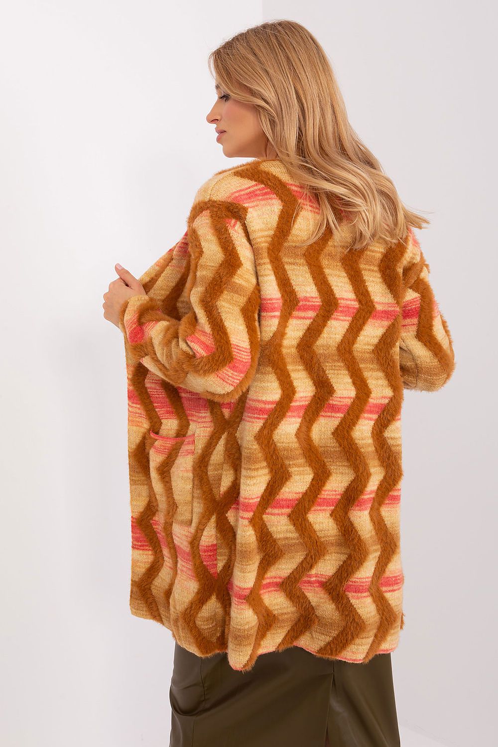  Sweter Kardigan Model AT-SW-234701.34 Camel - AT 
