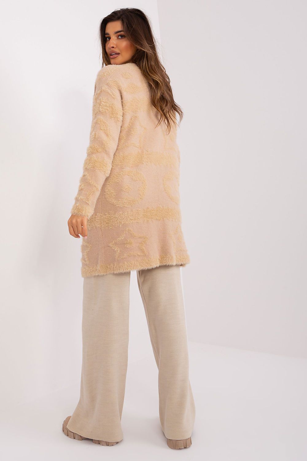  Sweter Kardigan Model AT-SW-234503.00P Beige - AT 