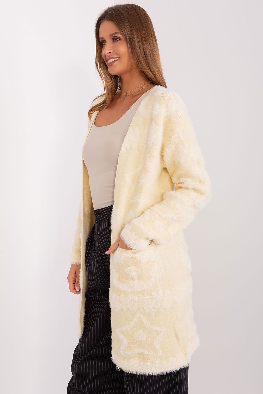  Sweter Kardigan Model AT-SW-234503.00P Light Beige - AT 