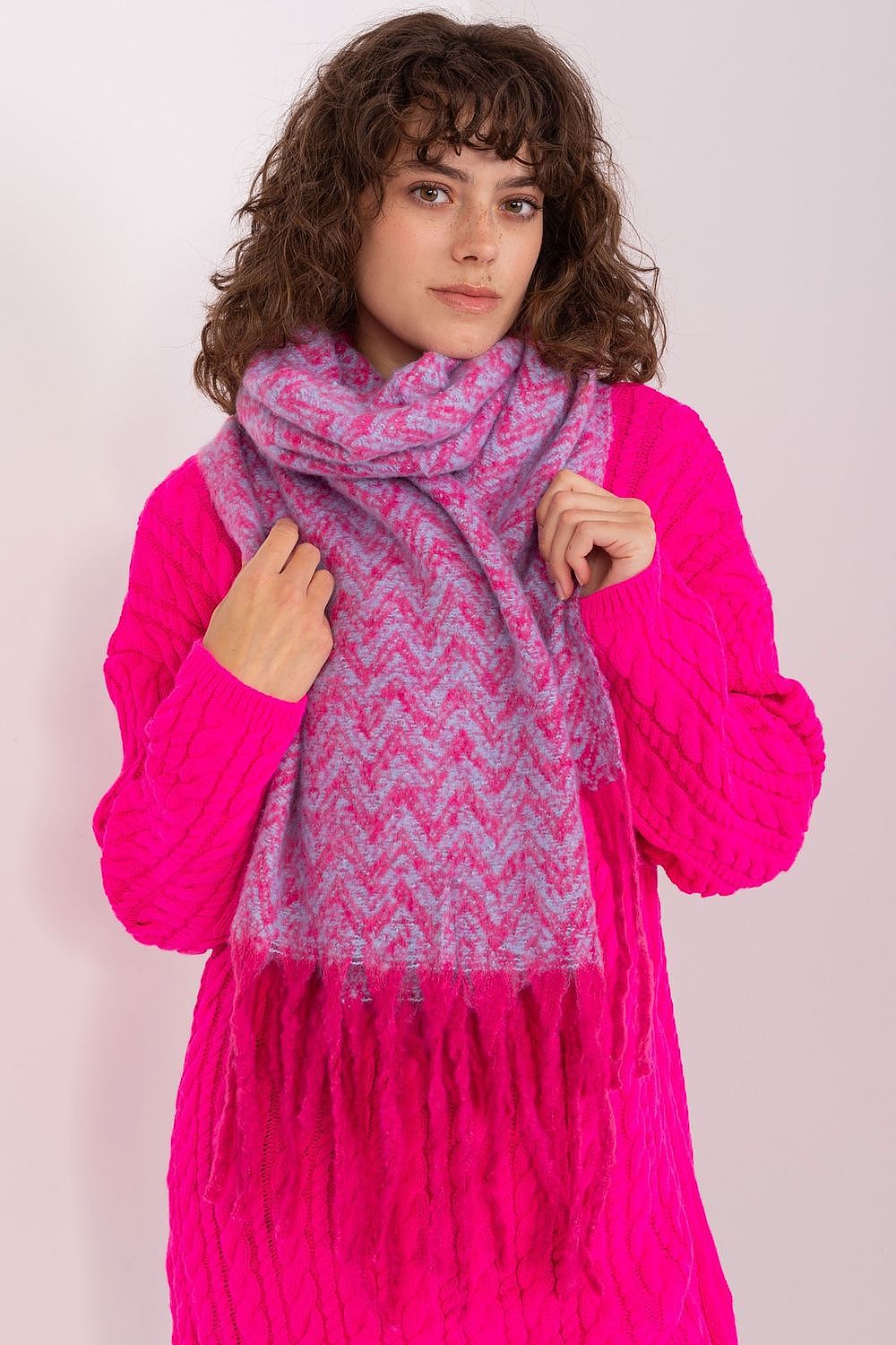   Szalik Model AT-SZ-23125.75 Pink - AT 