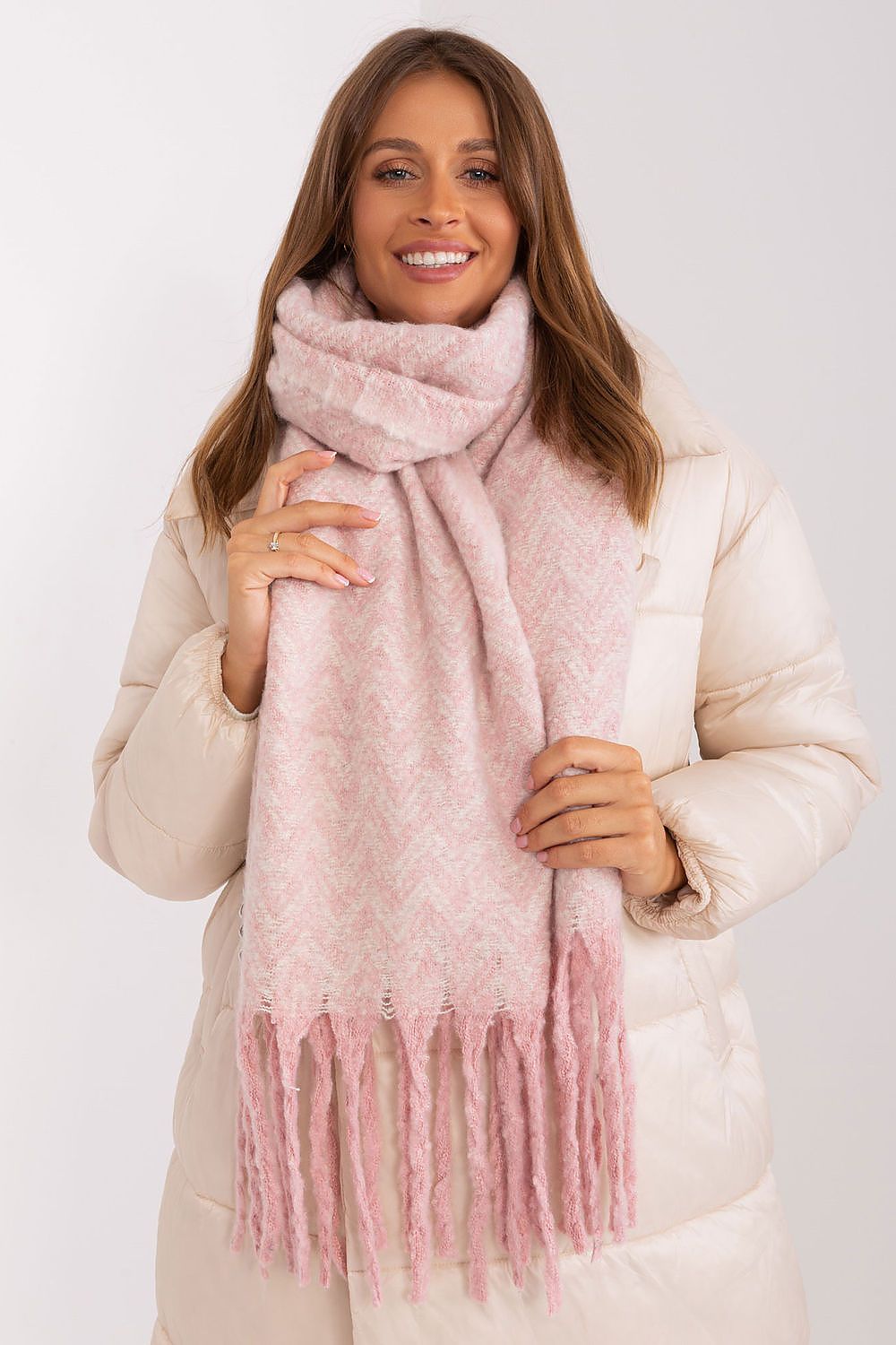   Szalik Model AT-SZ-23125.75 Light Pink - AT 