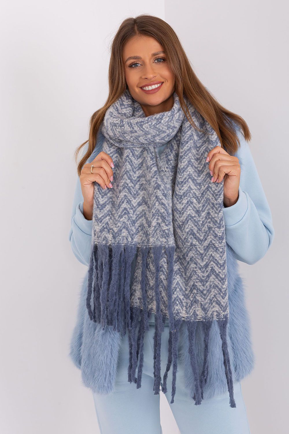   Szalik Model AT-SZ-23125.75 White/Blue - AT 