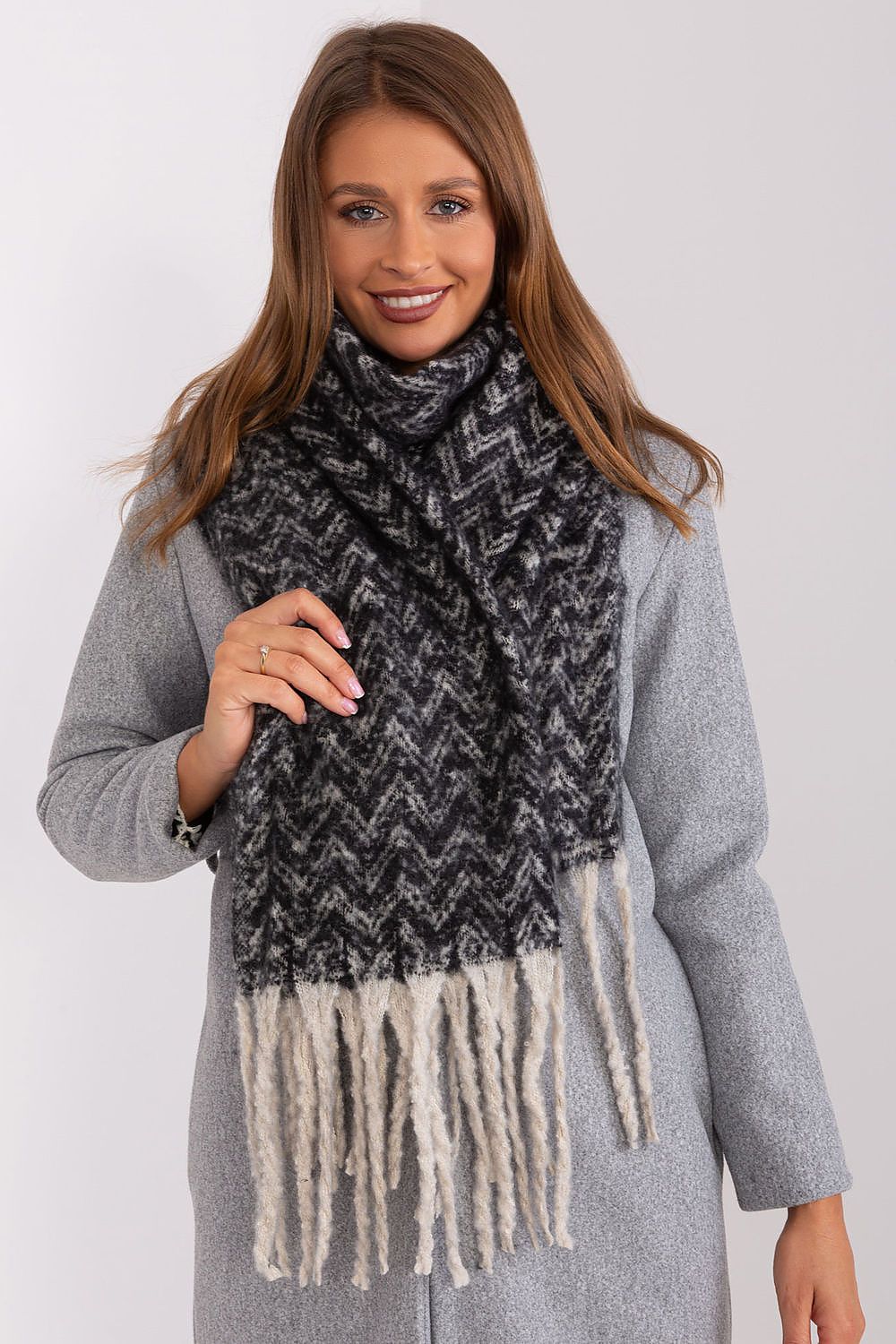   Szalik Model AT-SZ-23125.75 Black/Beige - AT 