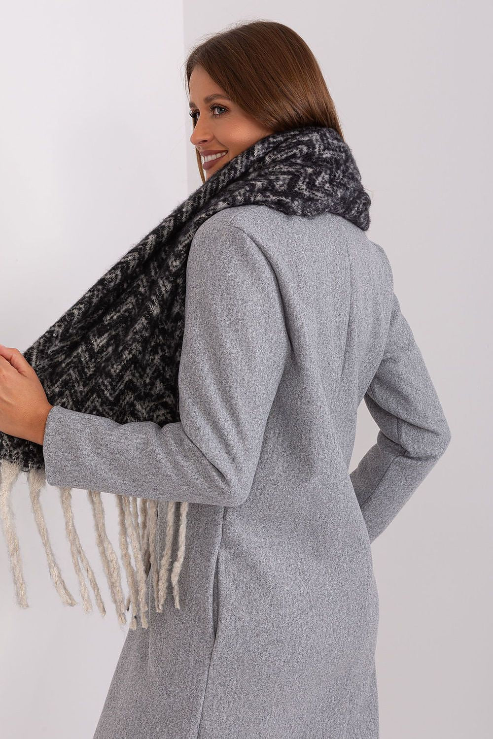   Szalik Model AT-SZ-23125.75 Black/Beige - AT 