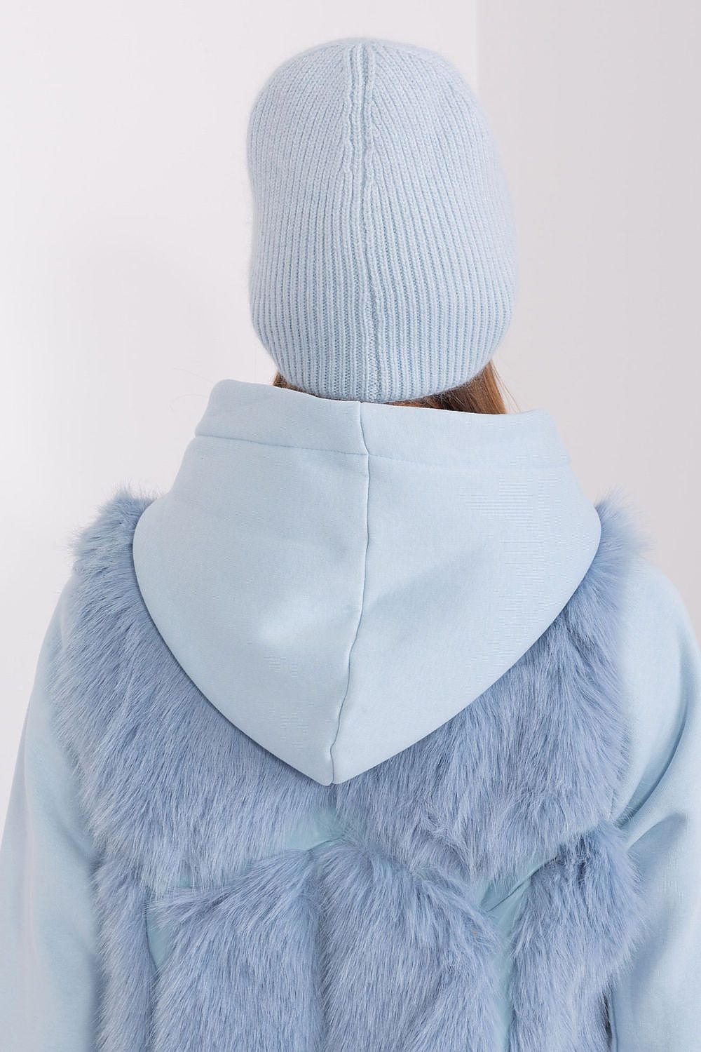   Czapka Model AT-CZ-2328.11P Light Blue - AT 