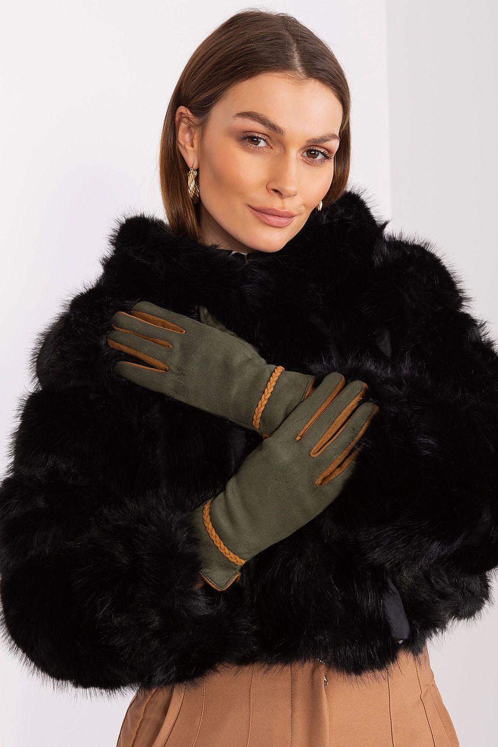   Rękawiczki Model AT-RK-238601.31P Khaki - AT 
