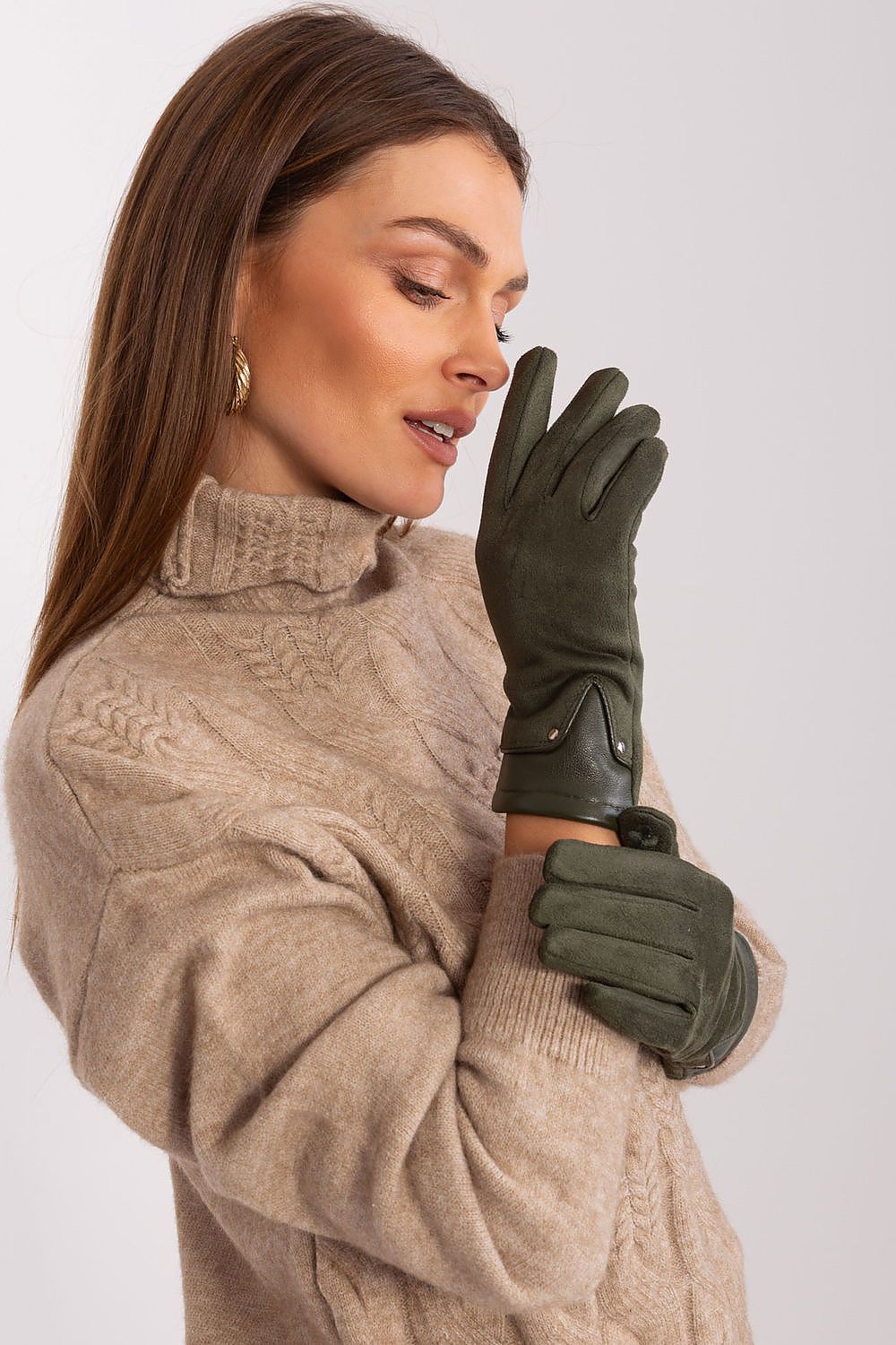   Rękawiczki Model AT-RK-239507.61P Khaki - AT 