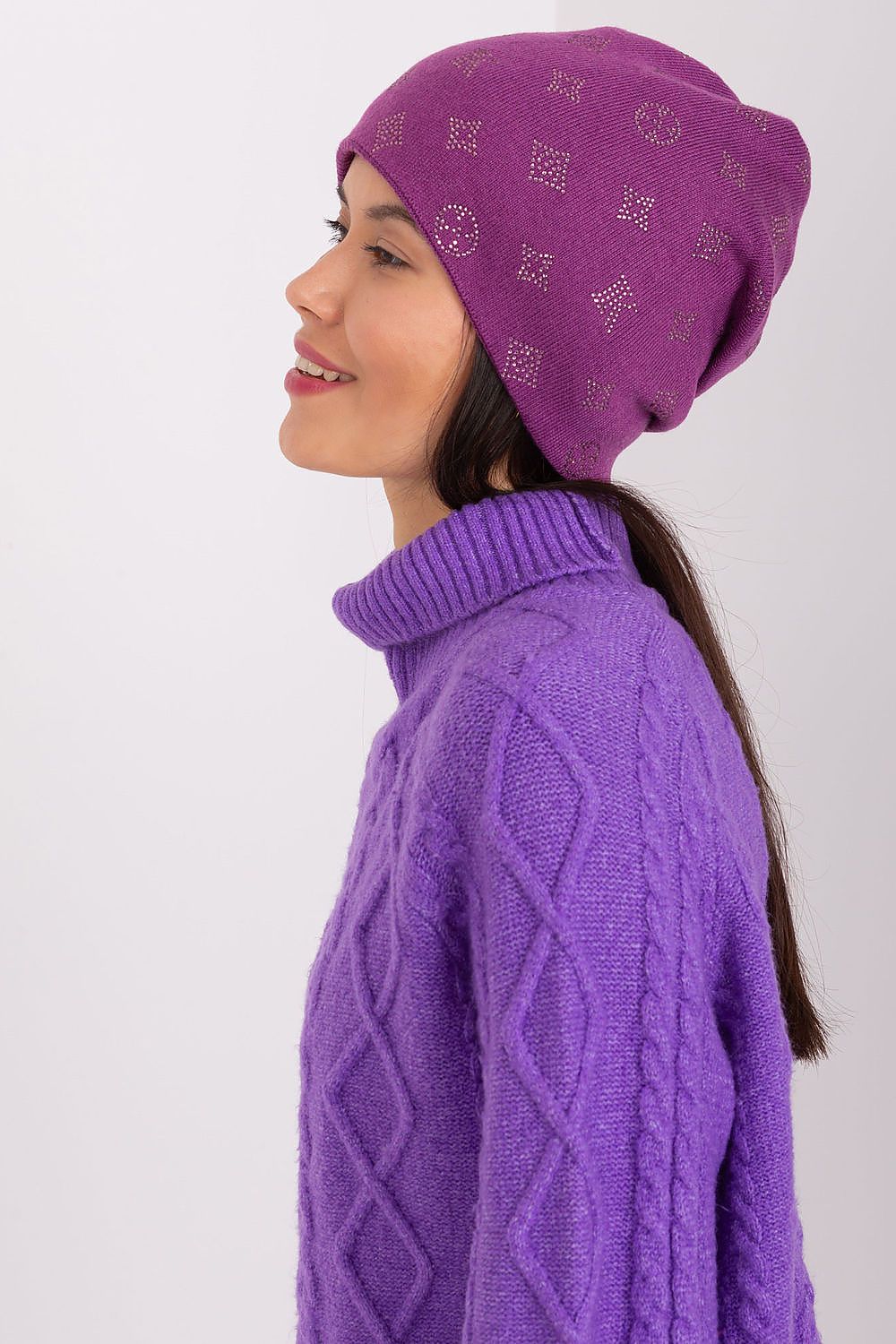   Czapka Model AT-CZ-2325.86 Violet - AT 