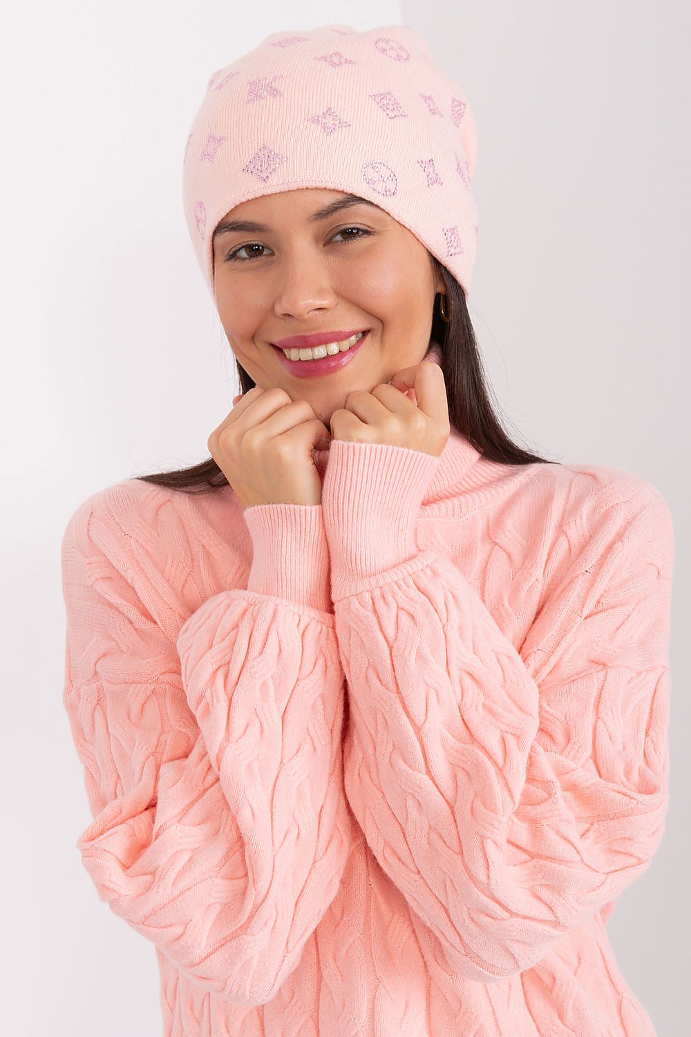   Czapka Model AT-CZ-2325.85 Light Pink - AT 