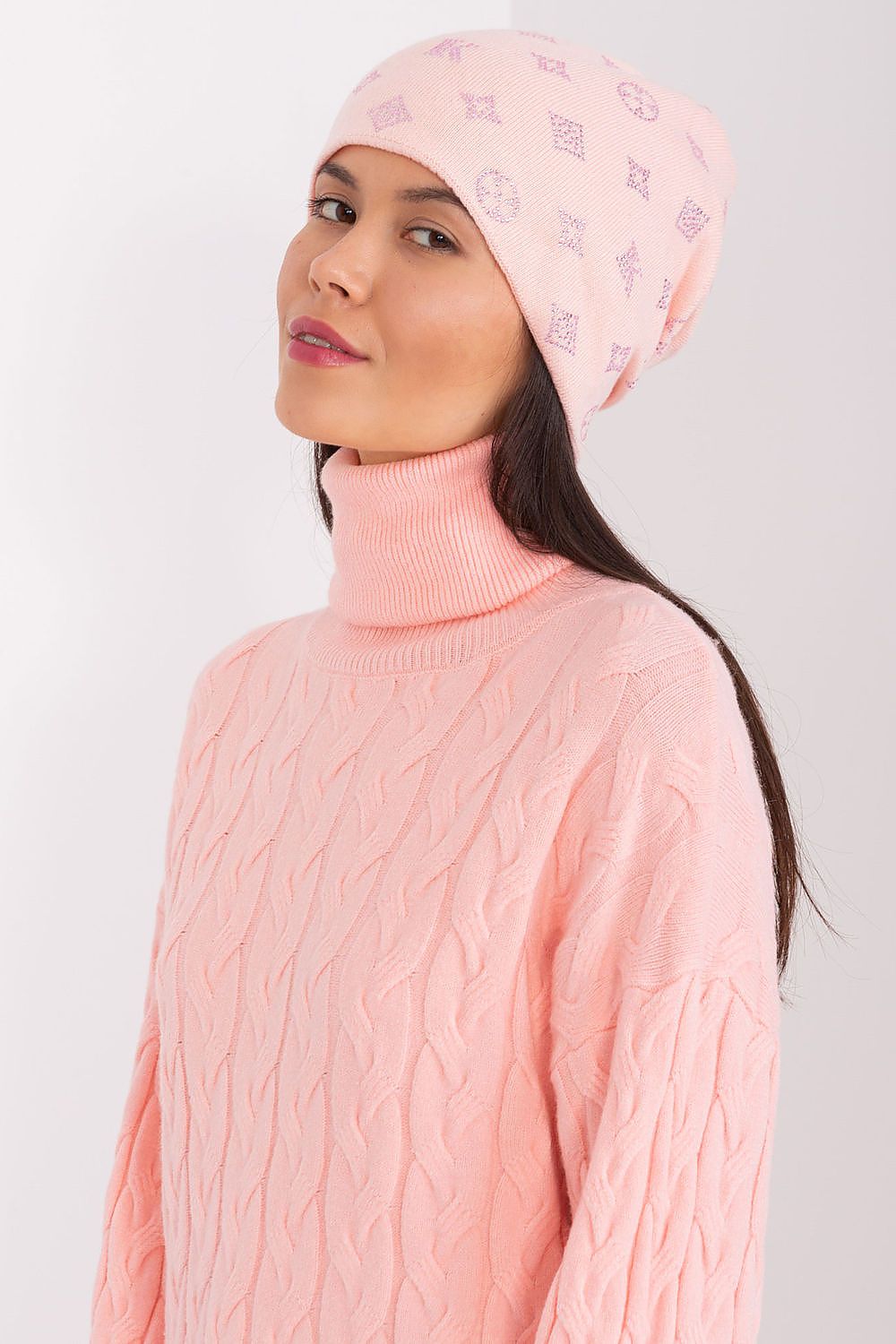   Czapka Model AT-CZ-2325.85 Light Pink - AT 