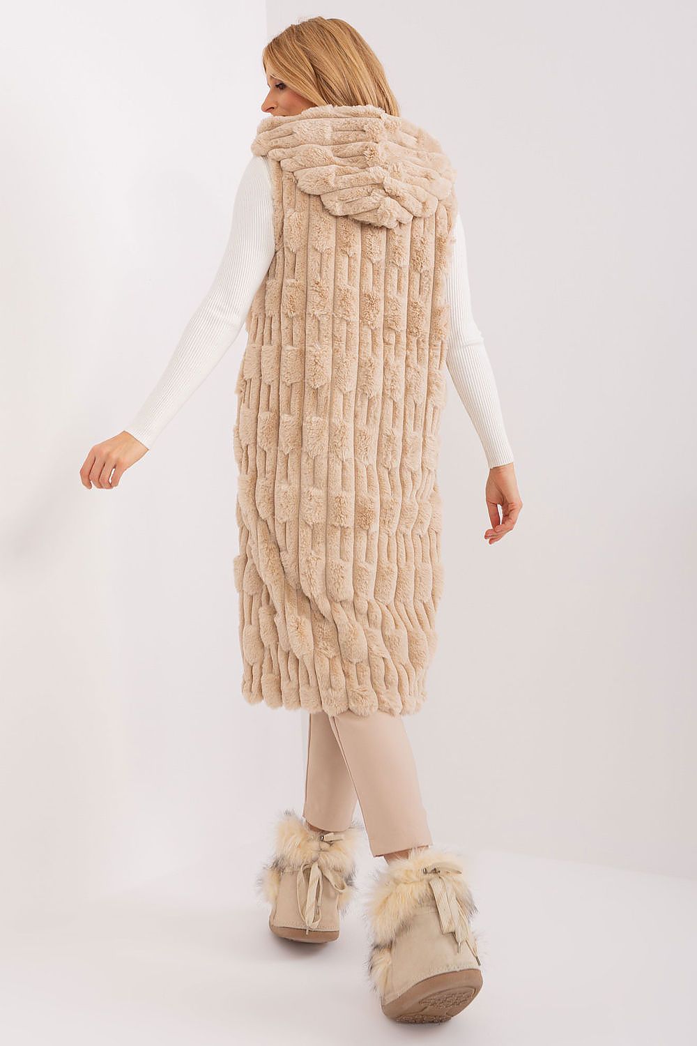   Kamizelka Model AT-KZ-2368-1.07 Beige - AT 