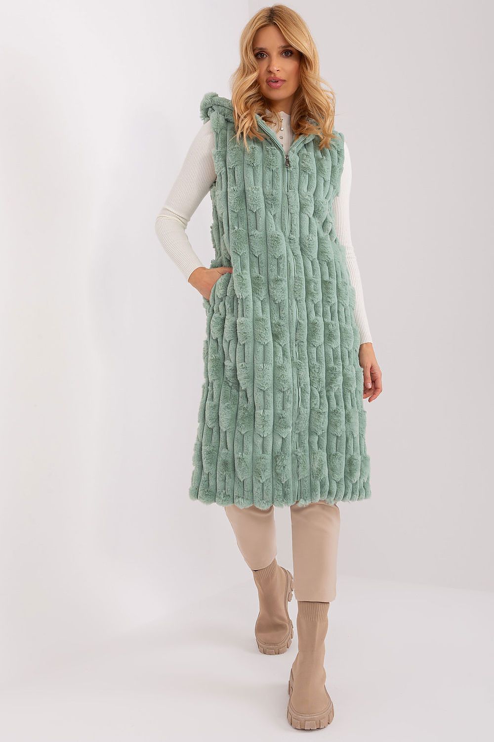   Kamizelka Model AT-KZ-2368-1.07 Pistacja - AT 