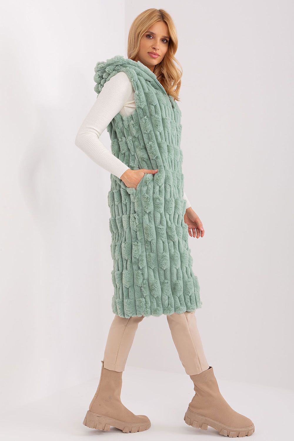   Kamizelka Model AT-KZ-2368-1.07 Pistacja - AT 