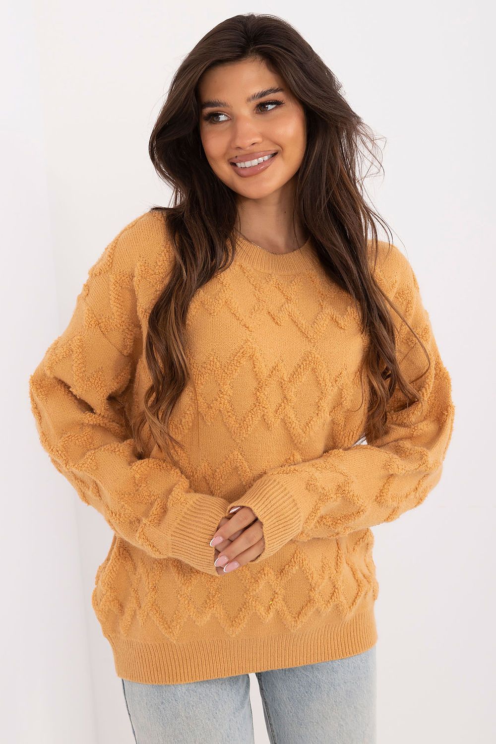   Sweter Damski Model AT-SW-2361.61 Camel - AT 