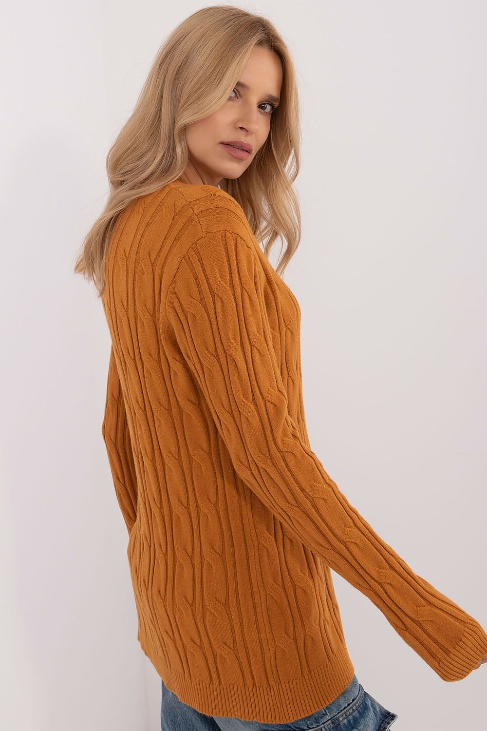   Sweter Damski Model AT-SW-2343.88 Dark Yellow - AT 