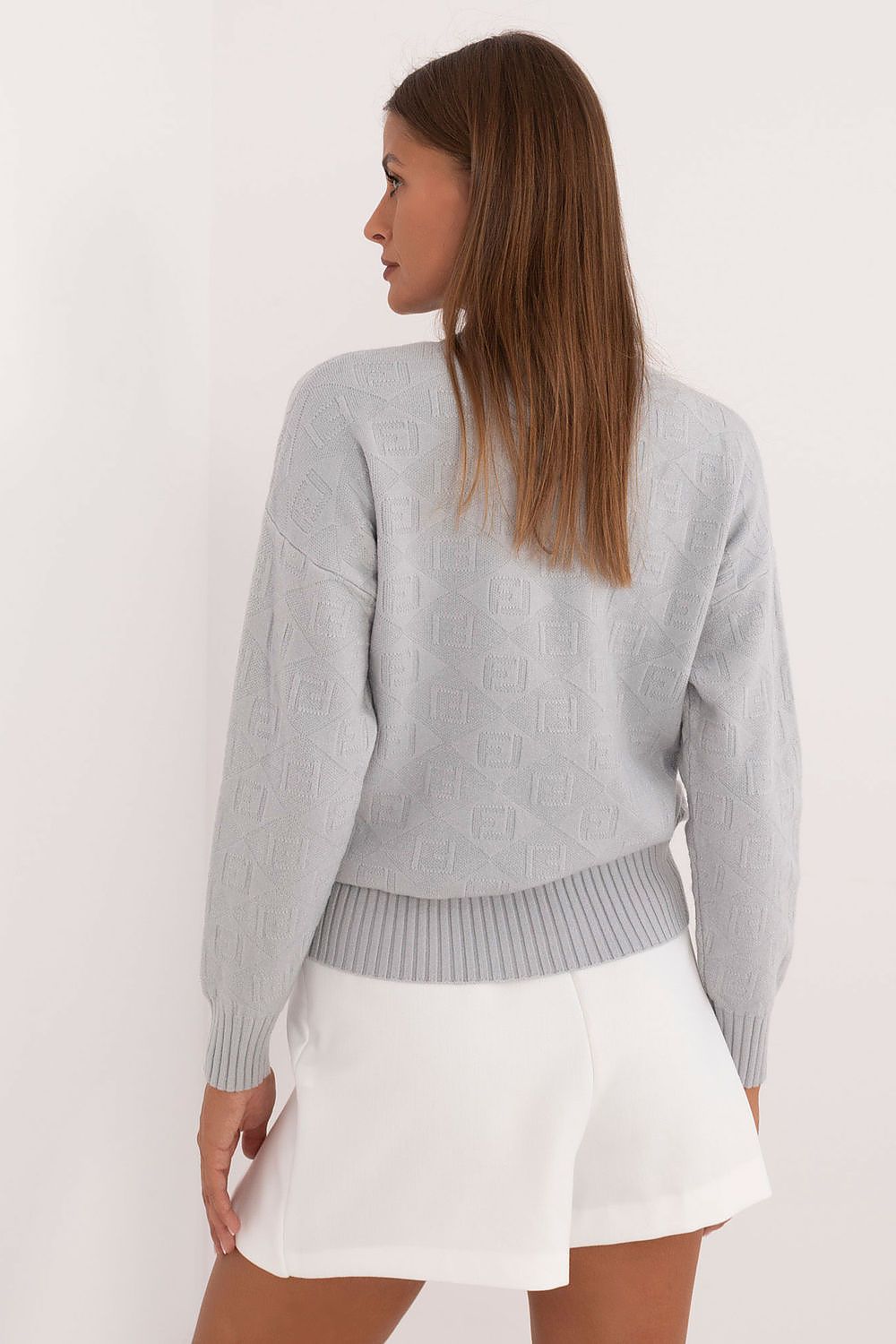   Sweter Damski Model AT-SW-2339.54 Light Grey - AT 