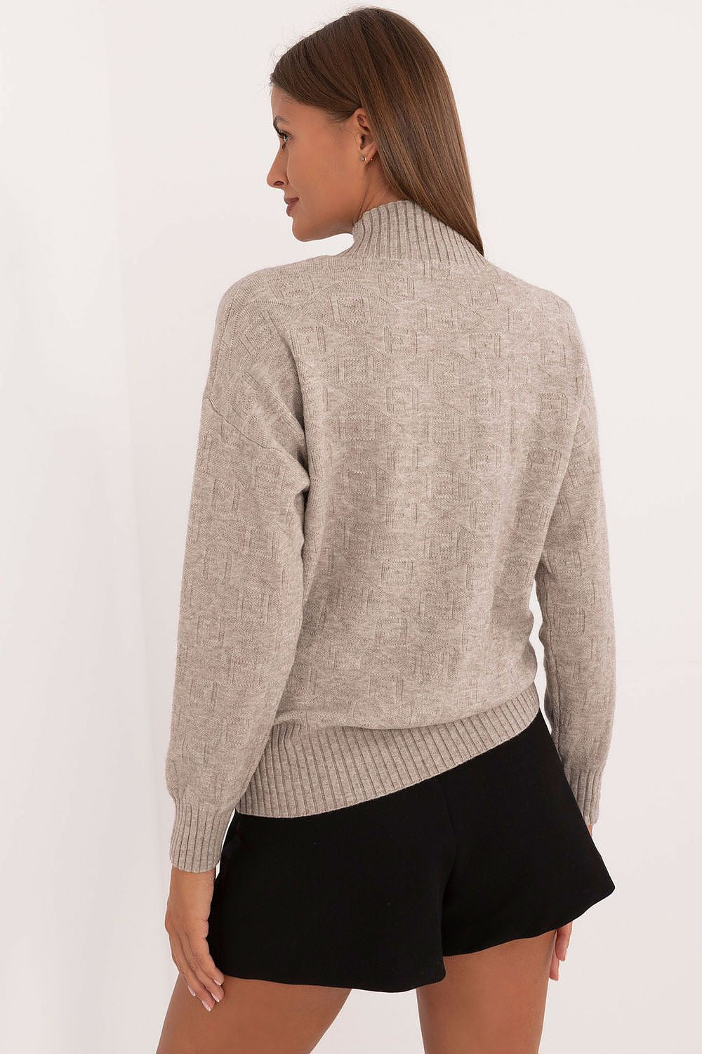   Sweter Damski Model AT-SW-2339.54 Dark Beige - AT 