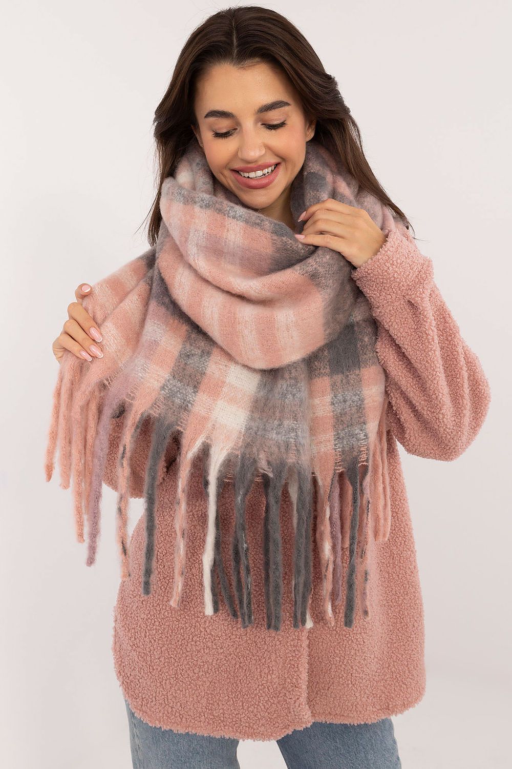   Szalik Model AT-SZ-231301.49 Grey/Pink - AT 