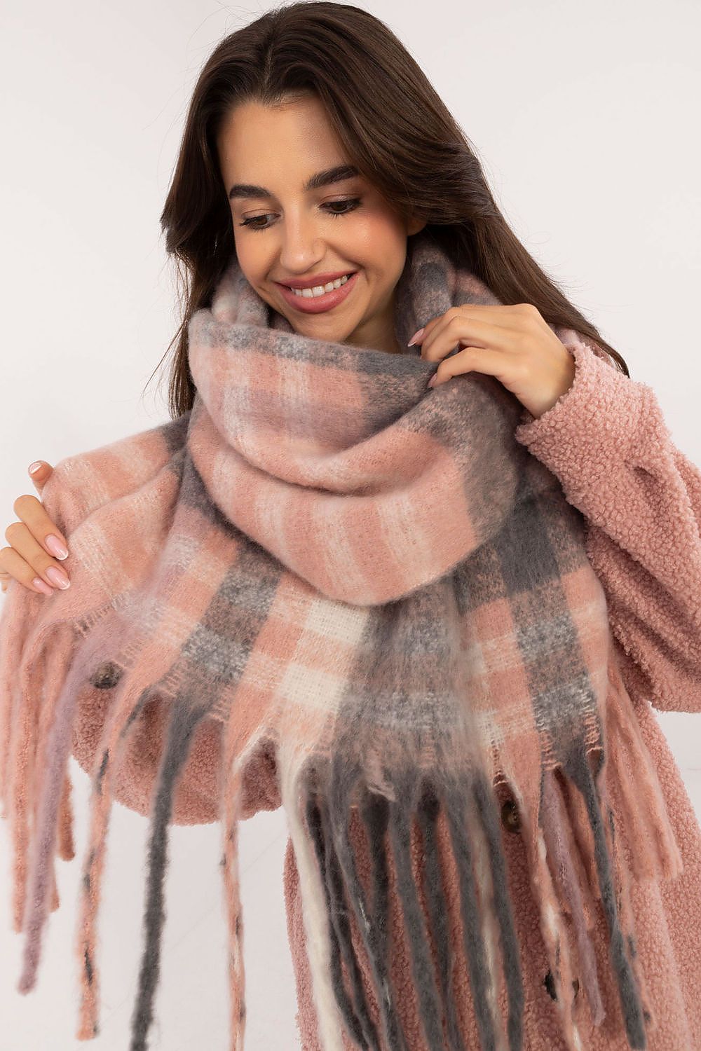   Szalik Model AT-SZ-231301.49 Grey/Pink - AT 