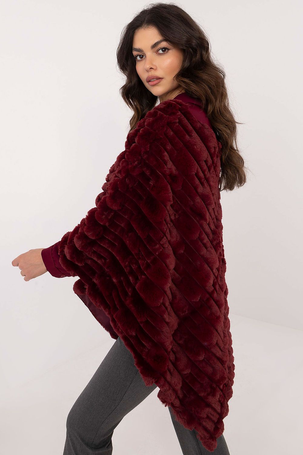  Sweter Poncho Model AT-PN-2347.68 Bordo - AT 