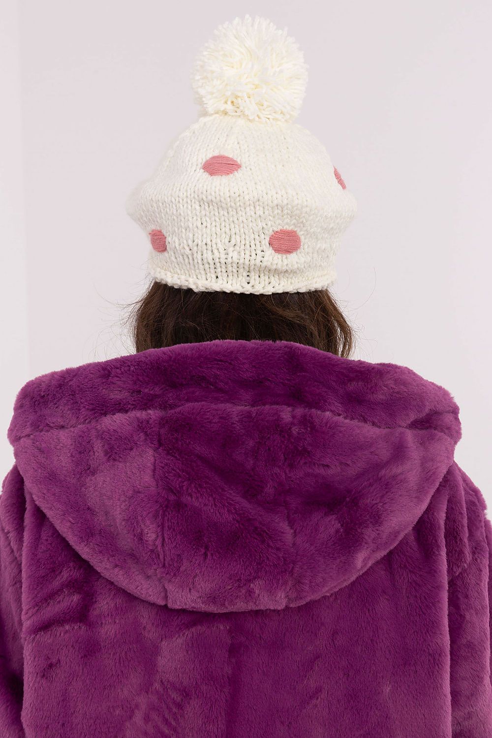   Czapka Model AT-CZ-CHA1133.40P Ecru - AT 