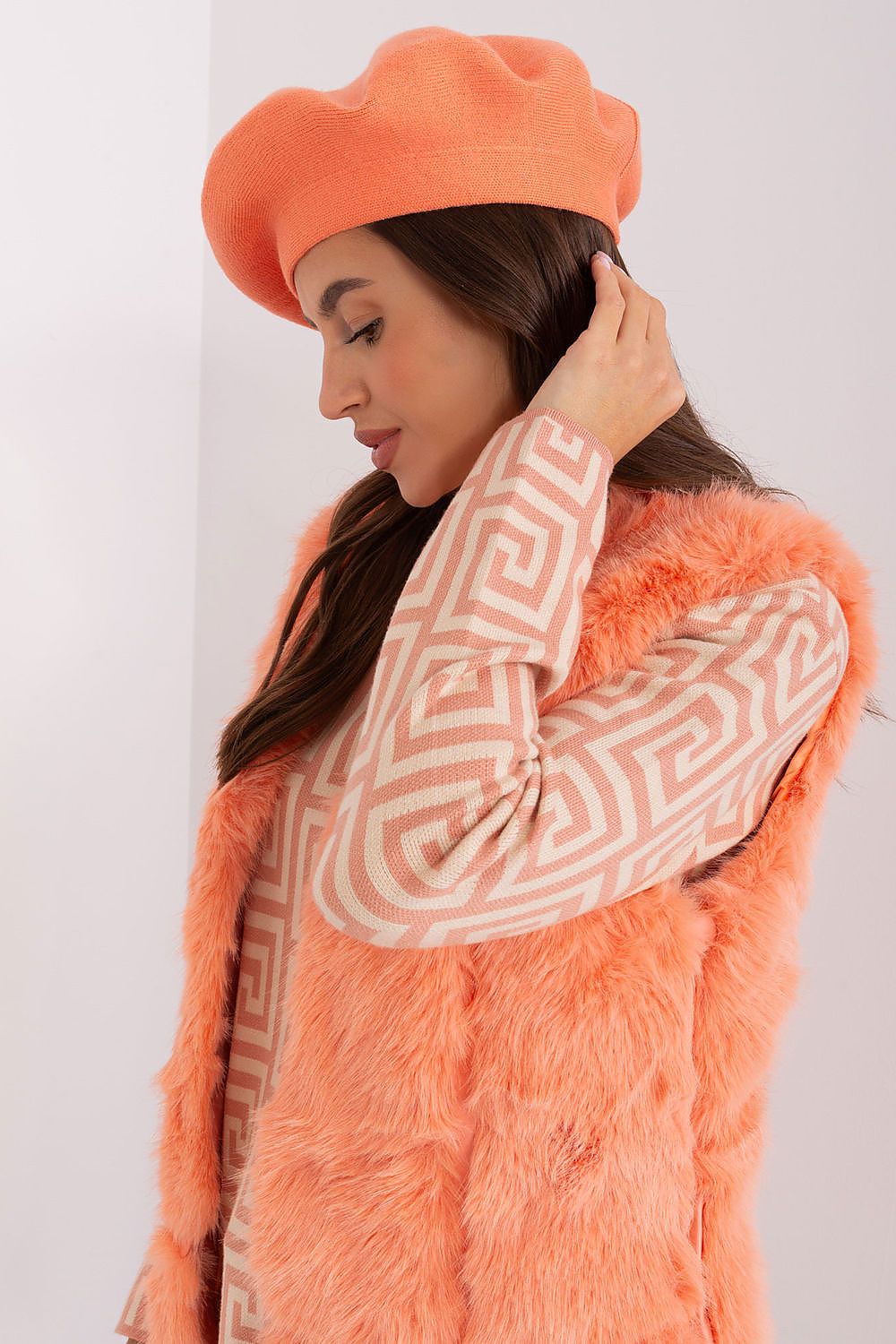   Beret Model AT-CZ-231305.85P Brzoskwinia - AT 