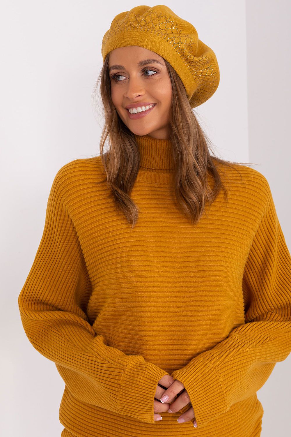   Beret Model AT-CZ-231605.21P Dark Yellow - AT 
