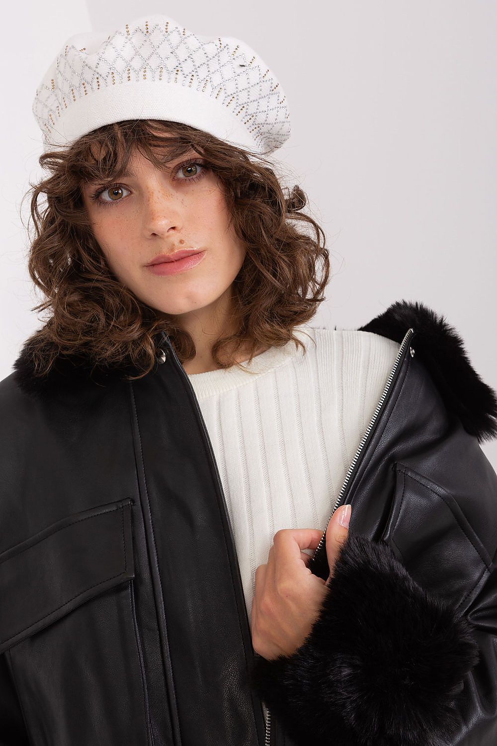   Beret Model AT-CZ-231605.04P Ecru - AT 