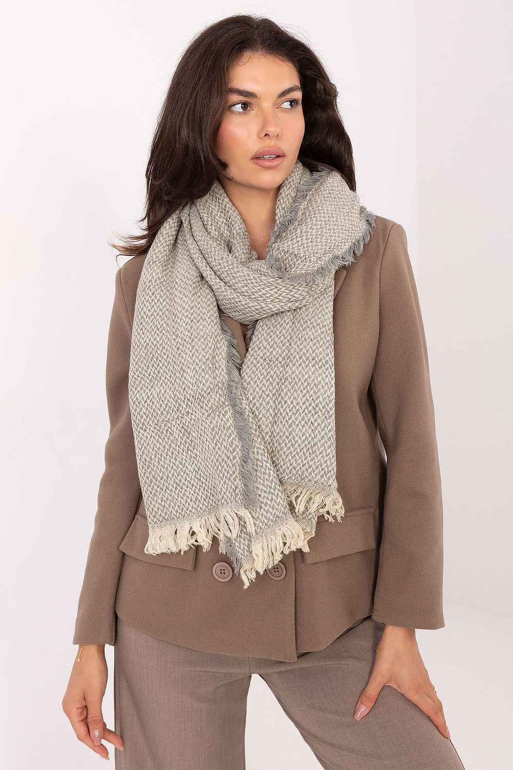   Szalik Model AT-SZ-S-8372.65 Light Grey - AT 
