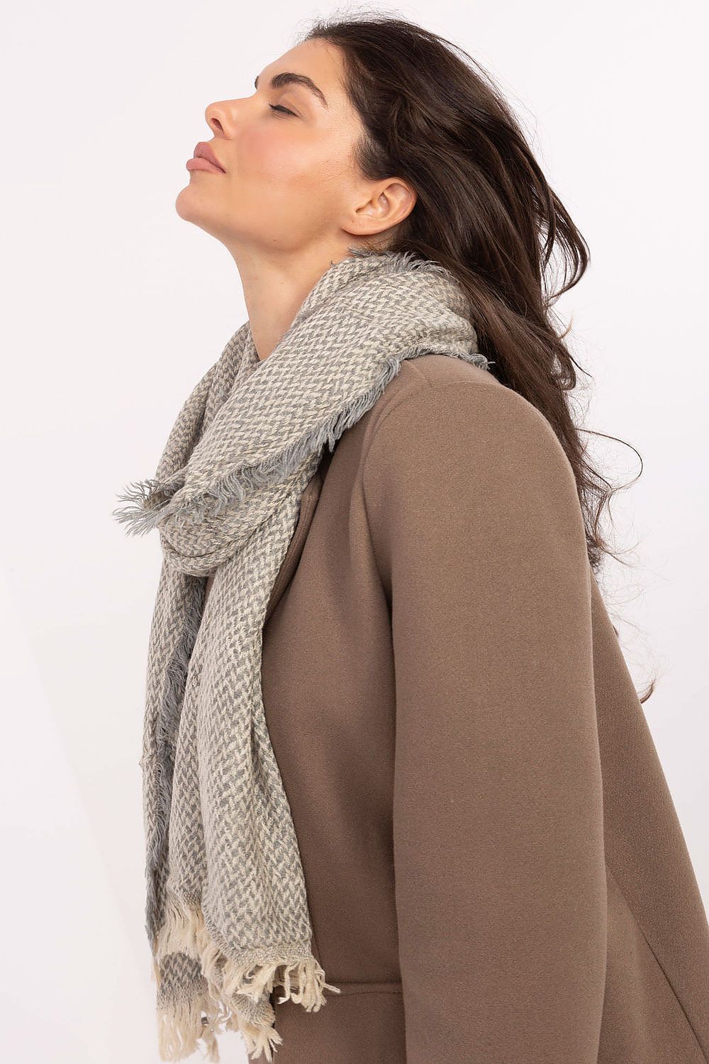   Szalik Model AT-SZ-S-8372.65 Light Grey - AT 