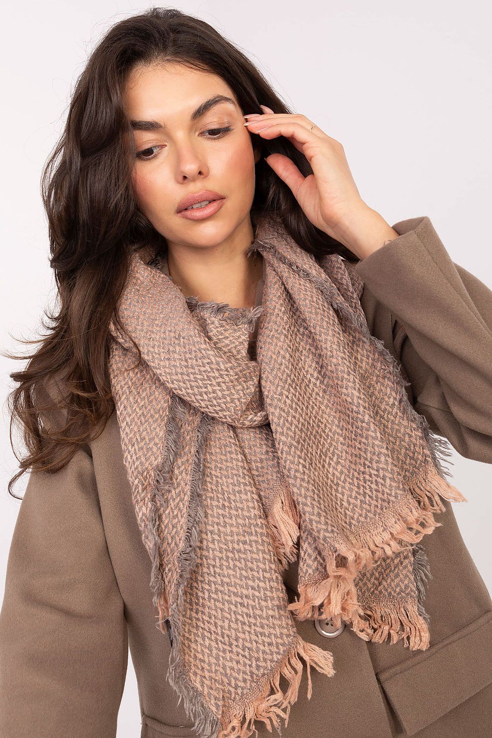   Szalik Model AT-SZ-S-8372.65 Light Pink - AT 