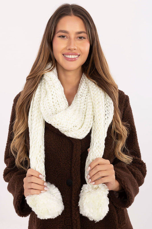   Szalik Model AT-SZ-S-2203.87 Ecru - AT 