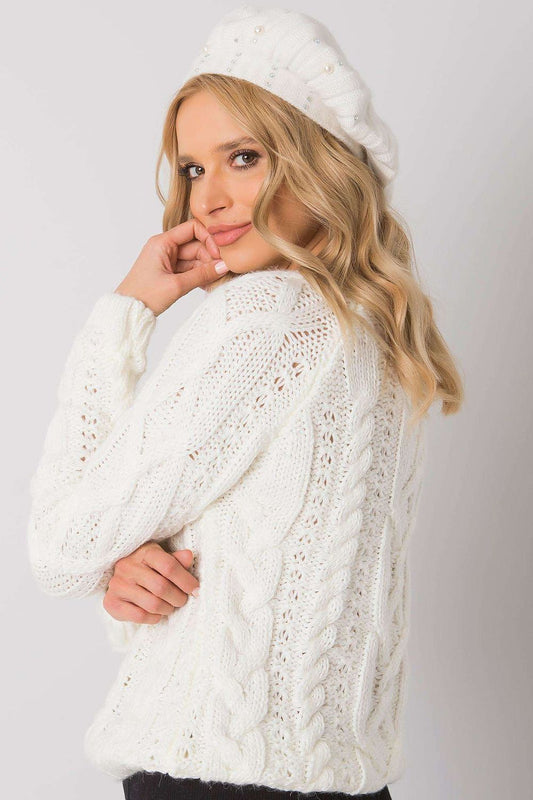   Czapka Damska Model AT-CZ-DM-39055 Ecru - AT 