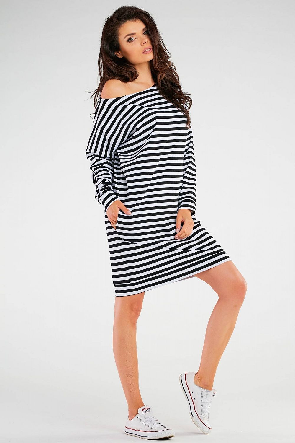 Sukienka Model M257 Black/Stripes - Infinite You 