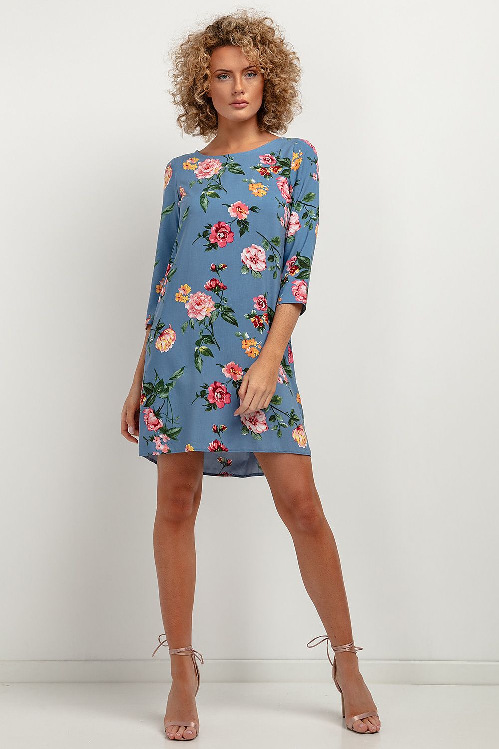  Sukienka Model T391/2 Big Flowers/Blue - Tessita 