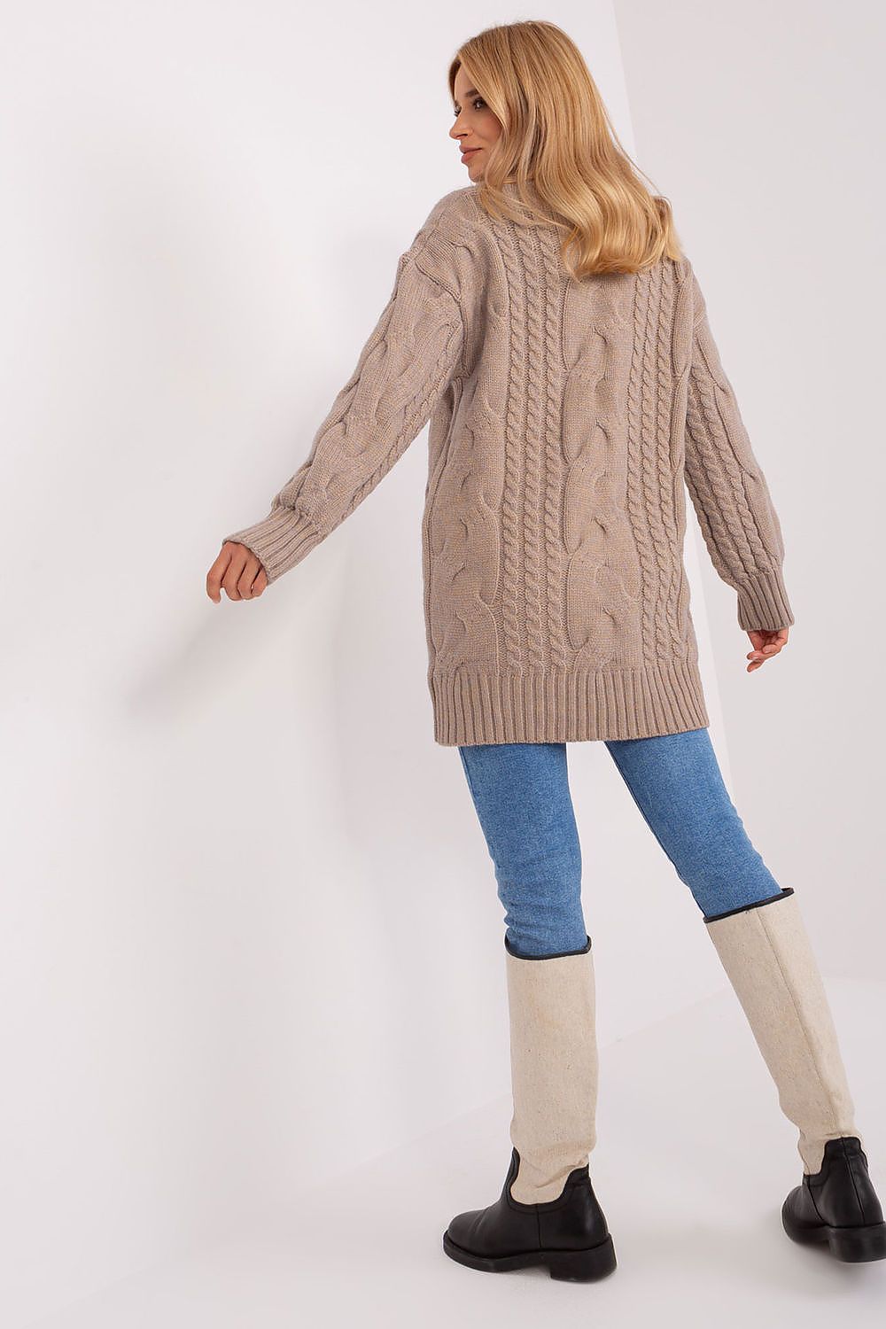   Sweter Damski Model AT-SW-2367-1.35P Dark Beige - AT 