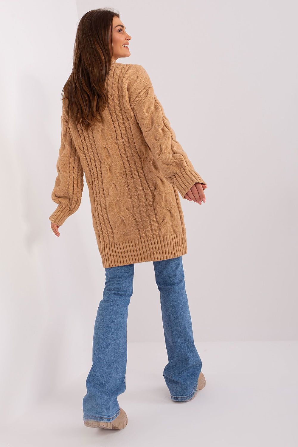   Sweter Damski Model AT-SW-2367-1.35P Camel - AT 