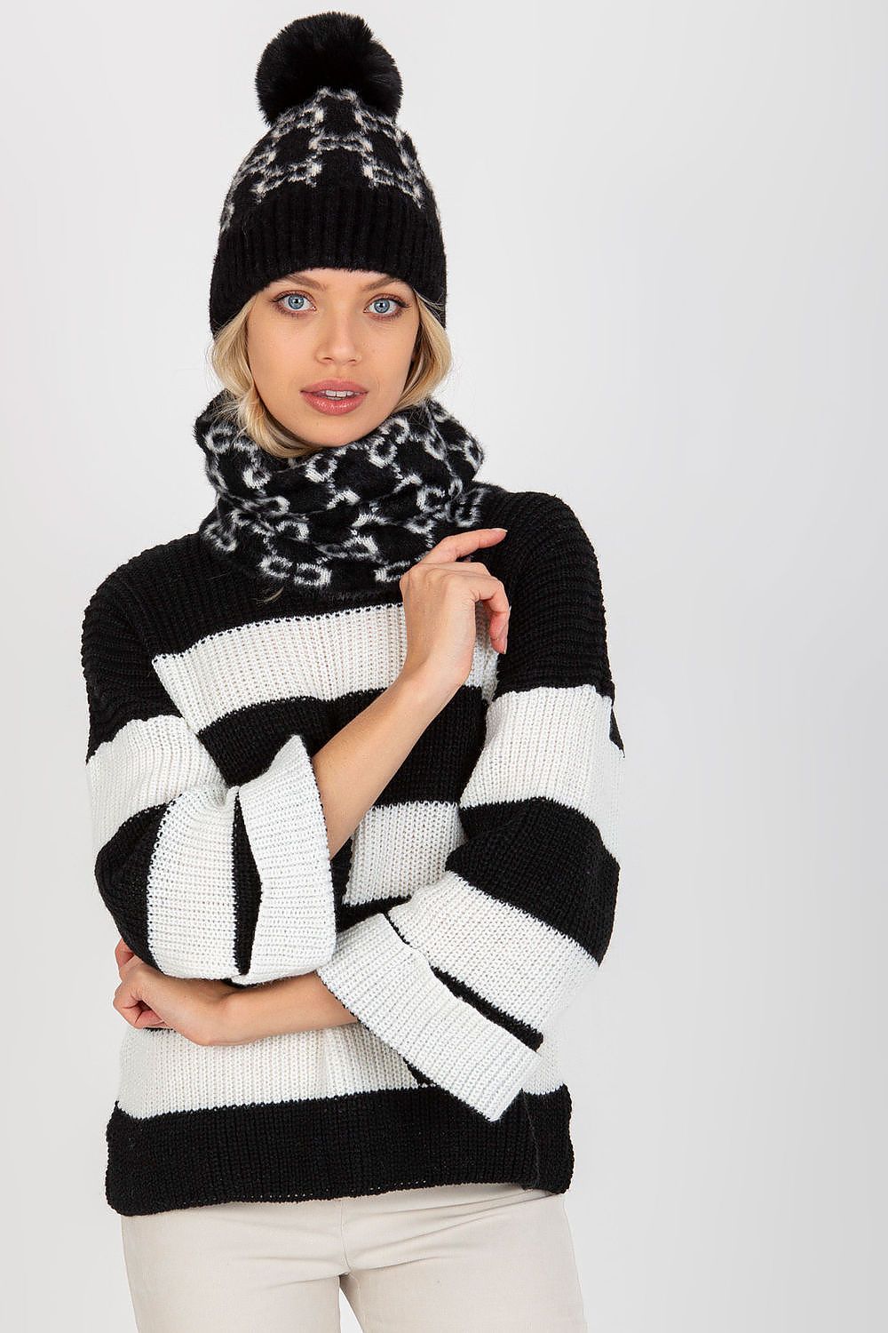   Komin Model AT-KM-CM-333.33P White/Black - AT 