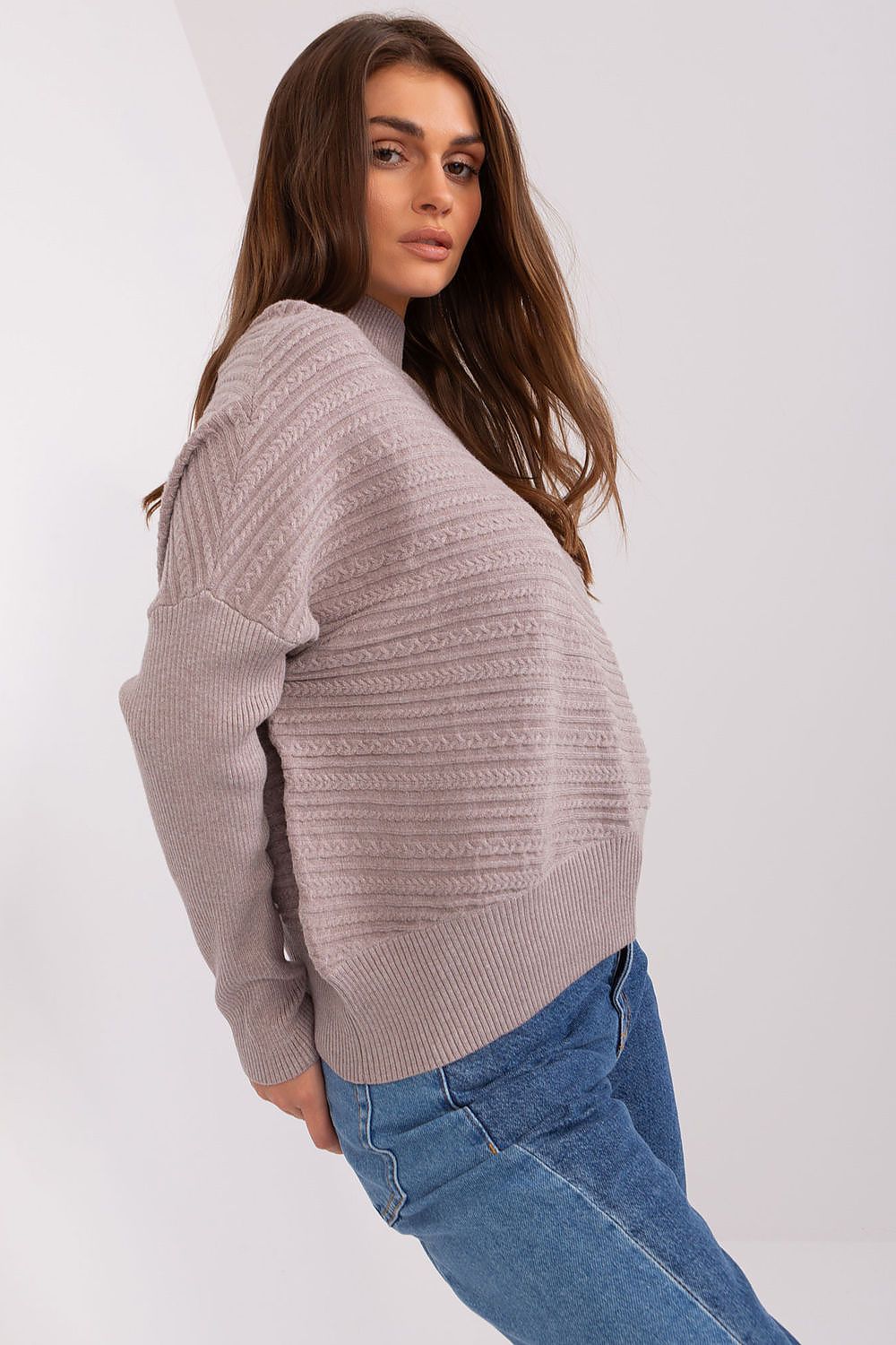   Sweter Damski Model AT-SW-2368.36X Dark Beige - AT 
