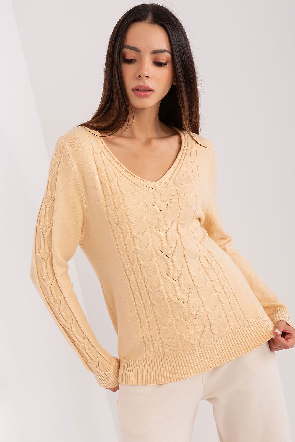   Sweter Damski Model AT-SW-2329.98P Beige - AT 
