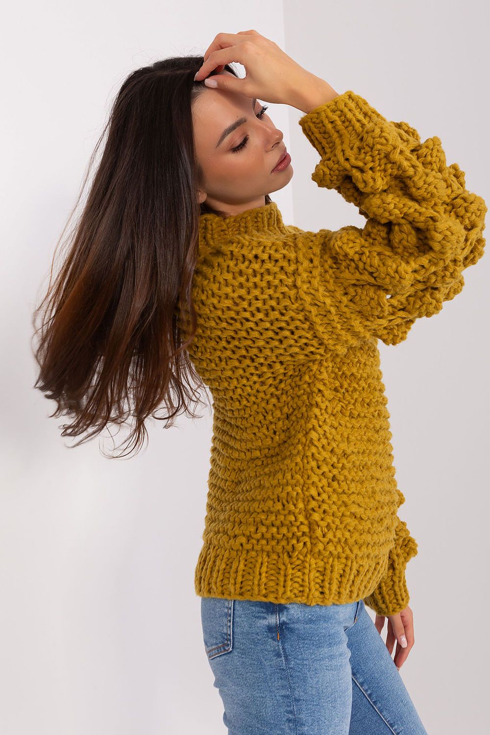   Sweter Damski Model AT-SW-2382.97P Oliwka - AT 