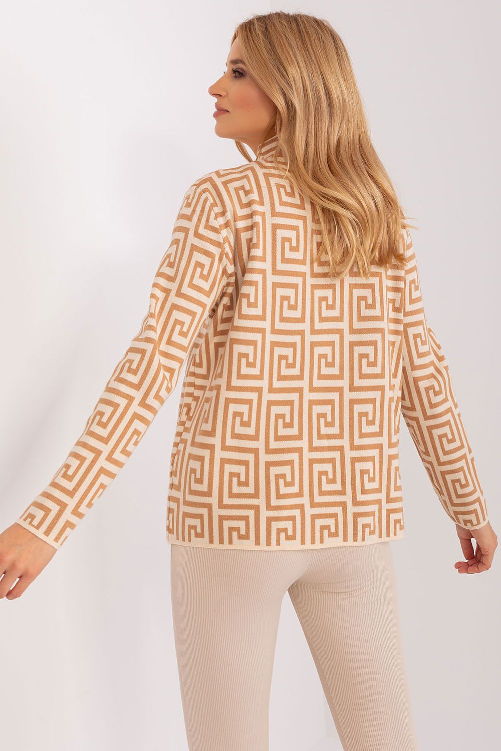   Sweter Damski Model AT-SW-2341.00P Camel - AT 