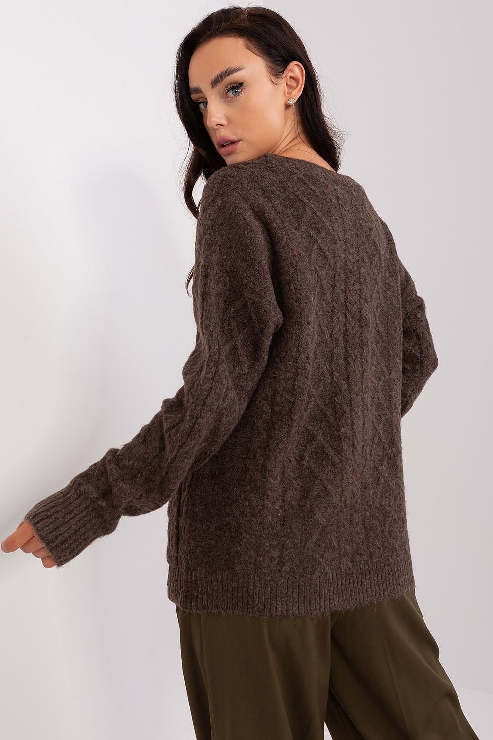  Sweter Damski Model AT-SW-2358.31 Brown - AT 