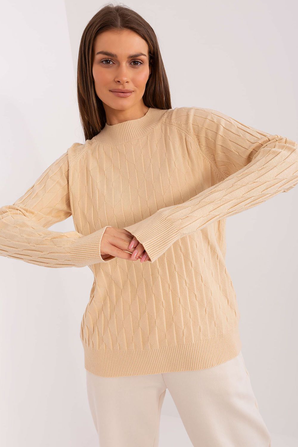   Sweter Damski Model AT-SW-2326.37X Beige - AT 